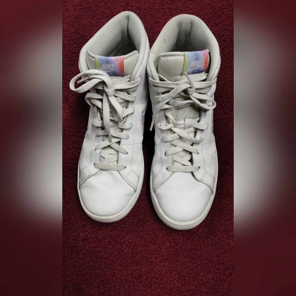 Nike Womens Court Royale 2 Mid Sneakers Size 10